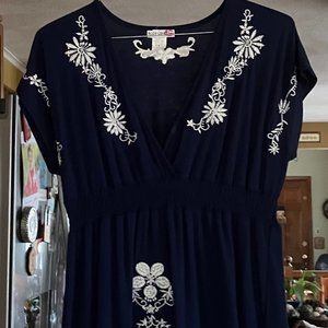 Body Central V-next dress, short sleeve, knee length, navy blue, L